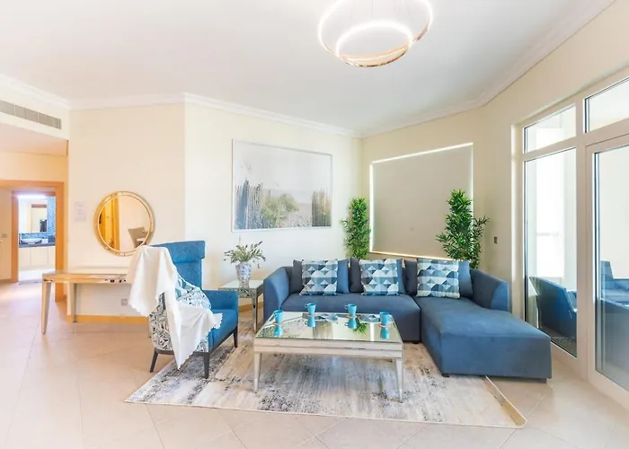 Dubai The Palm 4Br Beach & Pool Access