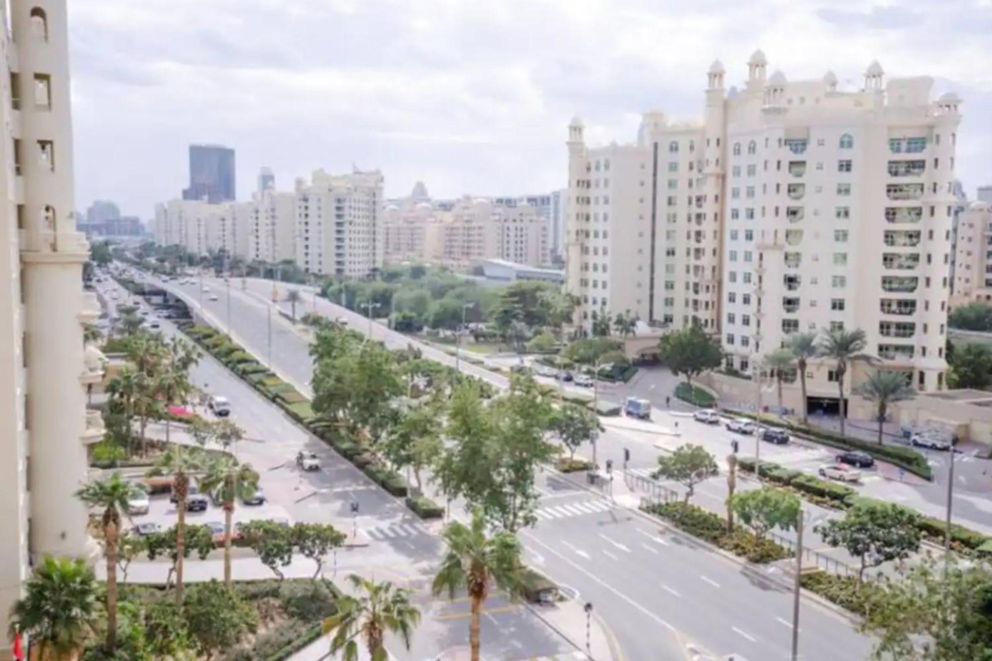 Dubai The Palm 4Br Beach & Pool Access Dubai