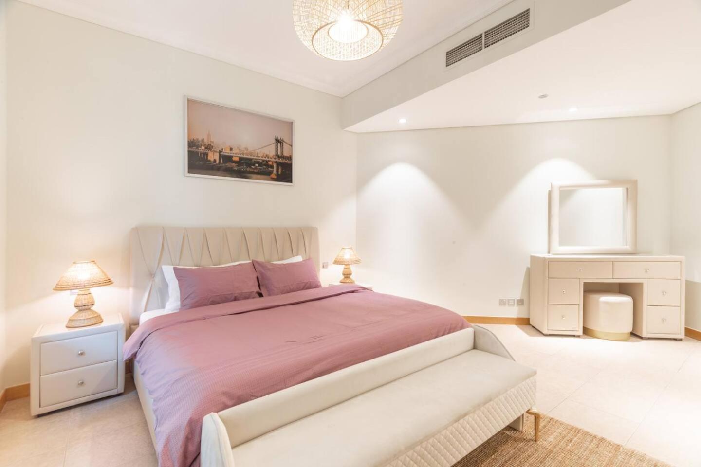 Dubai The Palm 4Br Beach & Pool Access * Dubai